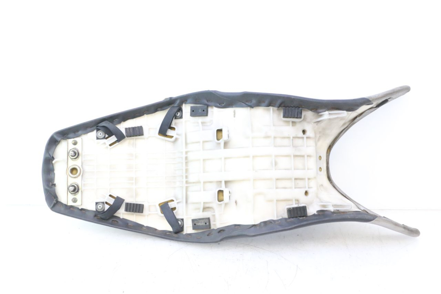 photo de SELLA SUZUKI GSR 600 (2005 - 2012) - Marcature e riferimenti originali