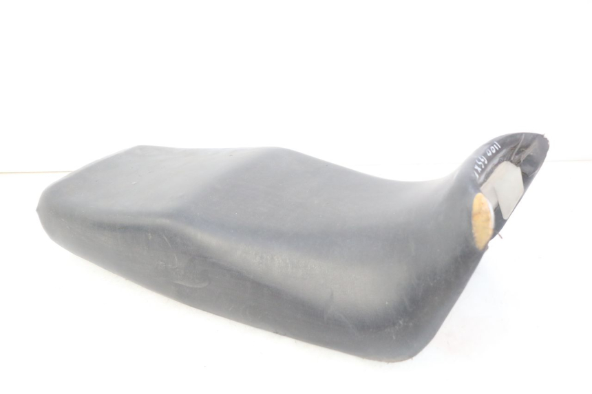 photo de SELLE SUZUKI GSX-F GSX  F 1100 (1988 - 1994) - Dettagli dei punti di fissaggio