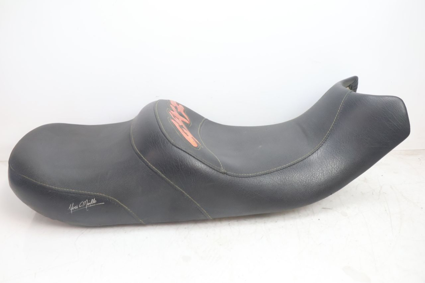photo de SELLA SUZUKI GSX F GSXF 750 (1988 - 1998) - Altra angolazione