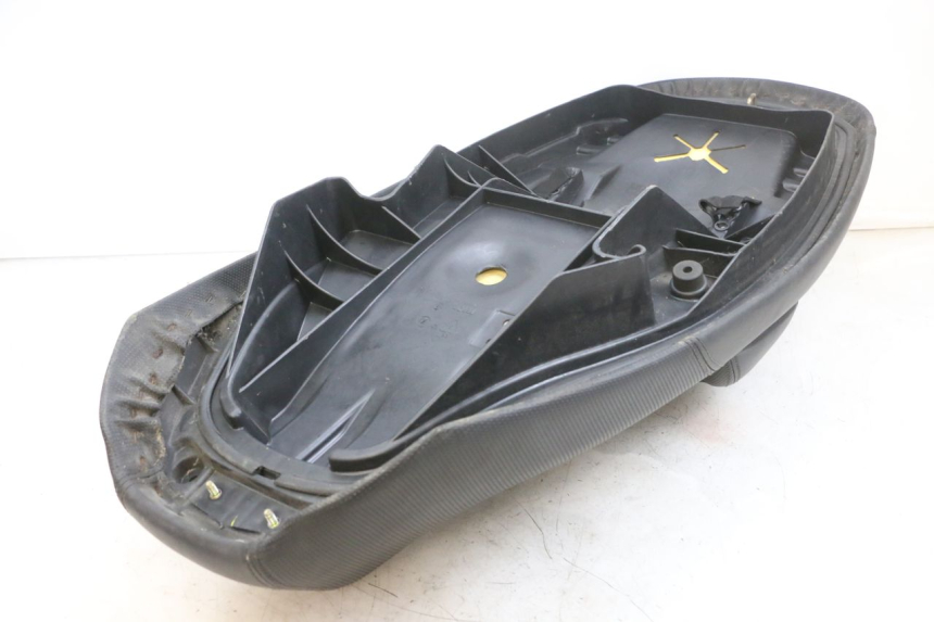 photo de SELLA SYM GTS EVO 125 (2009 - 2013) - Stato della superficie e materiale