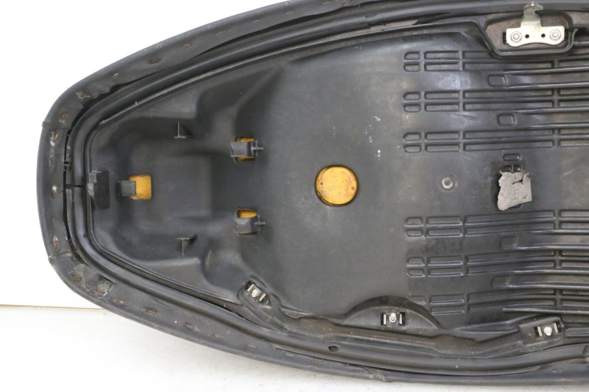 photo de SELLE HONDA FES S-WING SWING ABS 125 (2007 - 2015) - Foto prodotto supplementare