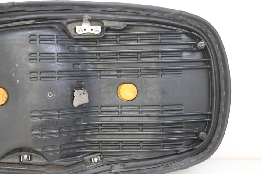 photo de SELLE HONDA FES S-WING SWING ABS 125 (2007 - 2015) - Ispezione visiva dettagliata