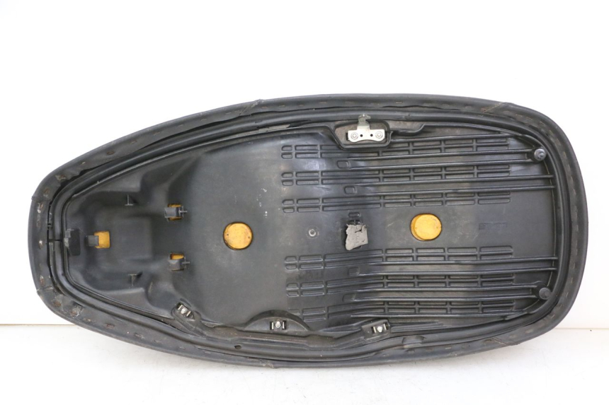 photo de SELLE HONDA FES S-WING SWING ABS 125 (2007 - 2015) - Focus sulla struttura