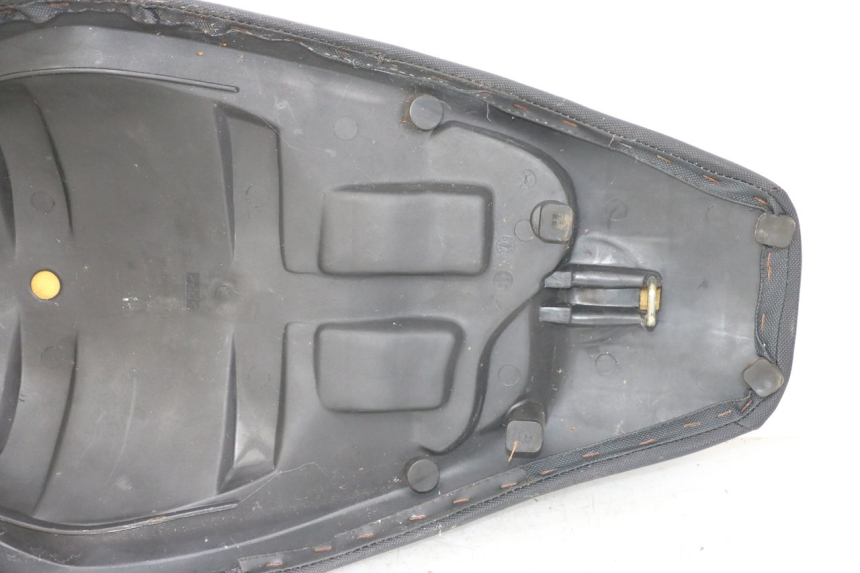 photo de SELLE KEEWAY HURRICANE 50 (2006 - 2019) - Stato della superficie e materiale