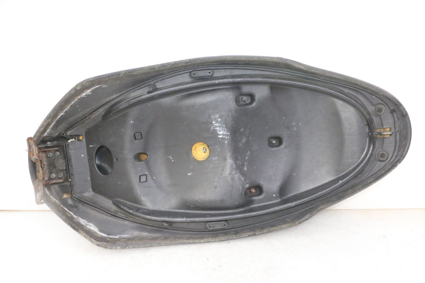 photo de SELLA PIAGGIO IE MP3 YOURBAN 300 (2011 - 2016) - Altra vista dell'articolo