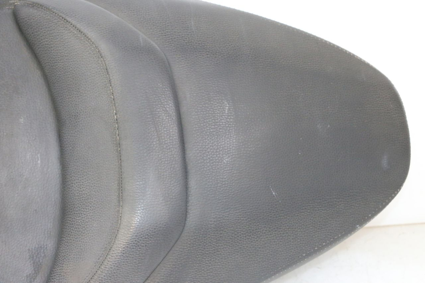 photo de SELLA PIAGGIO IE MP3 YOURBAN 300 (2011 - 2016) - Dettaglio del componente