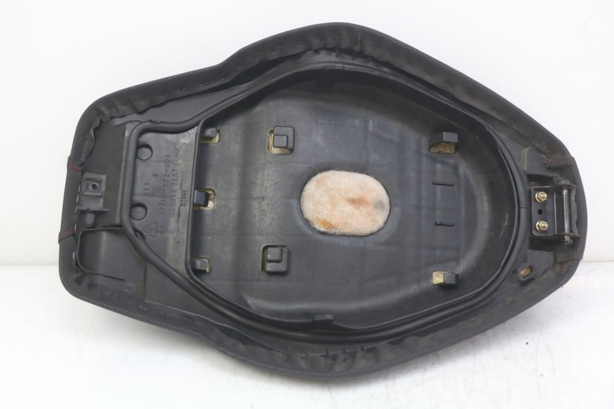 photo de SELLE SYM JET EURO X 2T 50 (2003 - 2007) - Primo piano tecnico