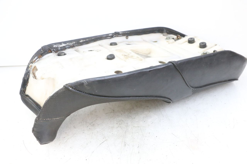 photo de SELLA KAWASAKI GTR 1000 (1994 - 2004) - Zoom sullo stato d'uso