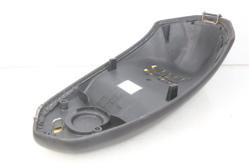 photo de SELLE PEUGEOT KISBEE 2T 50 (2010 - 2017) - Altra vista dell'articolo
