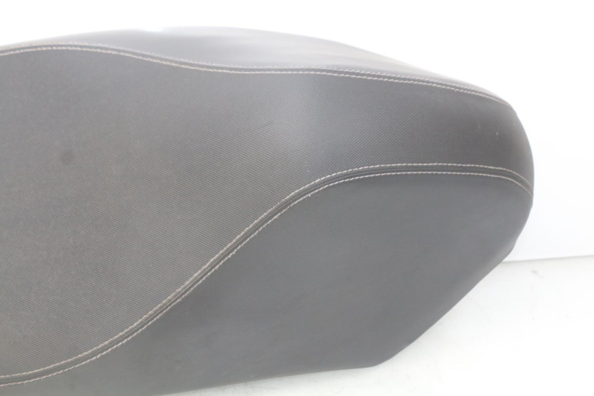 photo de SELLE PEUGEOT KISBEE 2T 50 (2010 - 2017) - Ispezione visiva dettagliata