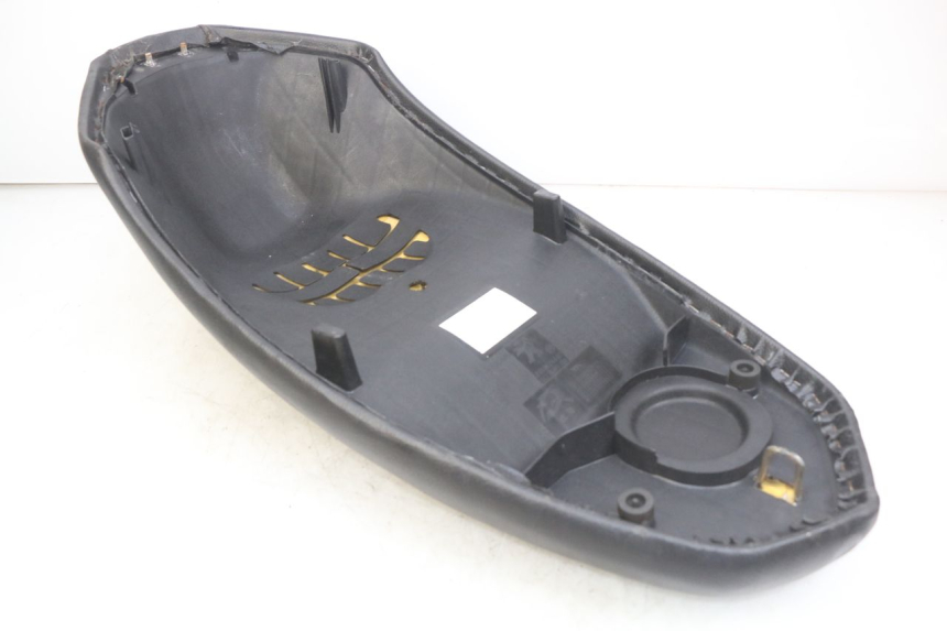 photo de SELLE PEUGEOT KISBEE 2T 50 (2010 - 2017) - Vista d'insieme del prodotto