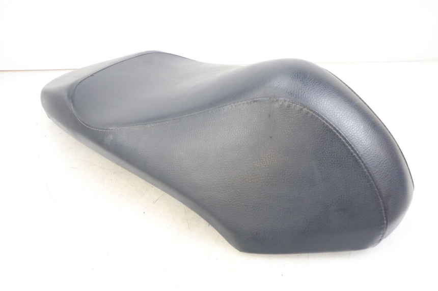 photo de SELLA PEUGEOT KISBEE 2T 50 (2018 - 2022) - Dettaglio del componente