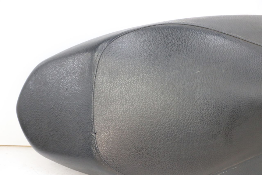 photo de SELLA PEUGEOT KISBEE 2T 50 (2018 - 2022) - Primo piano ad alta risoluzione