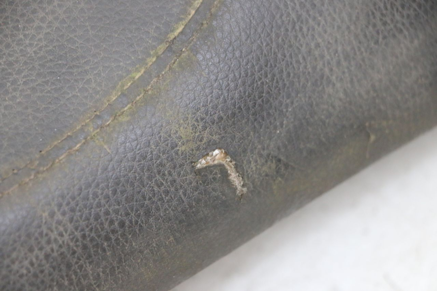 photo de SELLE PEUGEOT KISBEE 2T 50 (2010 - 2017) - Ispezione visiva dettagliata