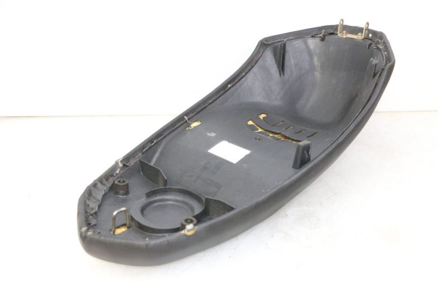 photo de SELLE PEUGEOT KISBEE 2T 50 (2010 - 2017) - Dettagli dei punti di fissaggio