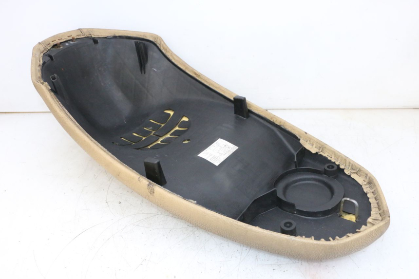 photo de SELLE PEUGEOT KISBEE 2T 50 (2010 - 2017) - Ricambio usato controllato