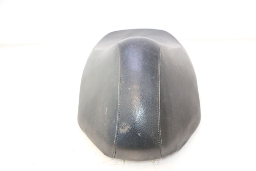 photo de SELLE PEUGEOT KISBEE 2T 50 (2010 - 2017) - Caratteristiche distintive