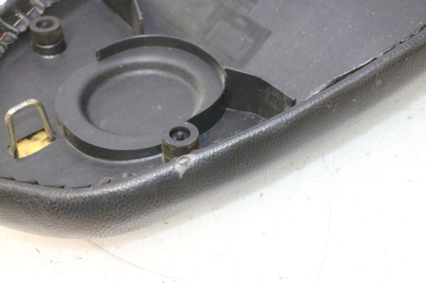 photo de SELLE PEUGEOT KISBEE 2T 50 (2010 - 2017) - Vista d'insieme del prodotto