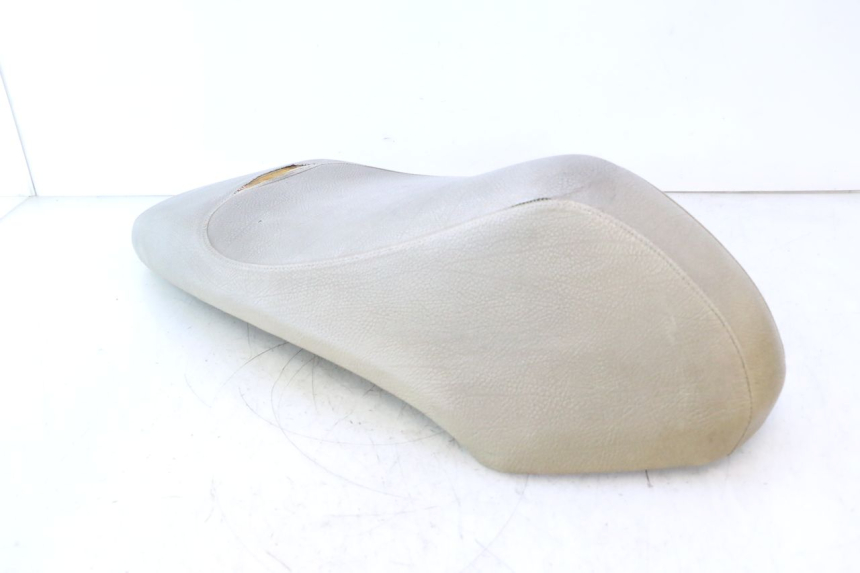 photo de SELLE PEUGEOT KISBEE 2T 50 (2010 - 2017) - Zoom qualità usato