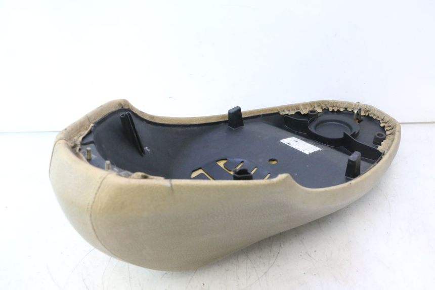 photo de SELLE PEUGEOT KISBEE 2T 50 (2010 - 2017) - Ricambio usato controllato