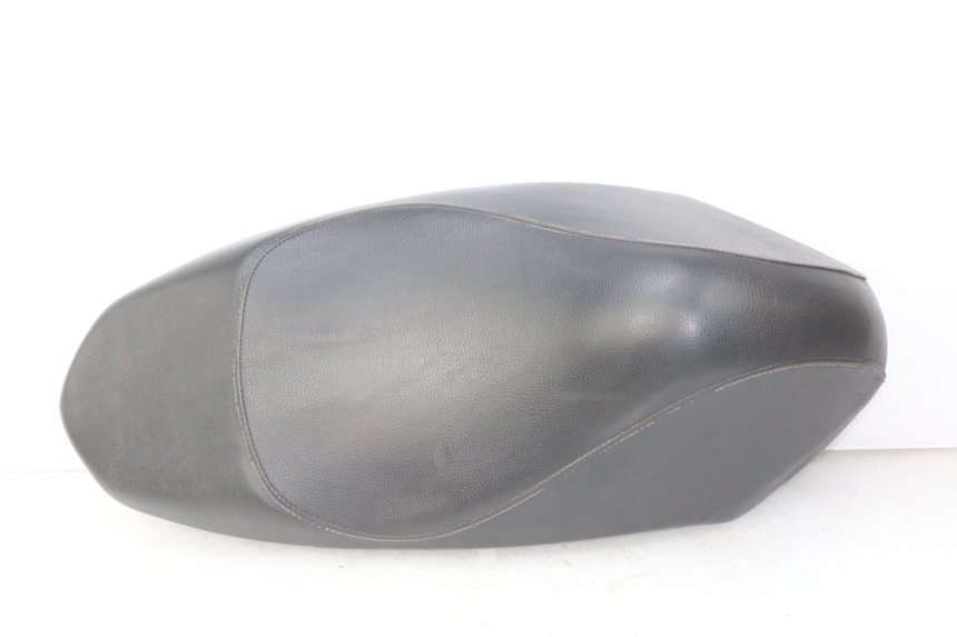 photo de SELLE PEUGEOT KISBEE 4T 50 (2018 - 2022) - Vista principale