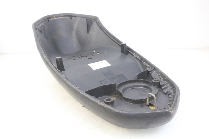 photo de SELLE PEUGEOT KISBEE 4T 50 (2010 - 2017) - Vista d'insieme del prodotto