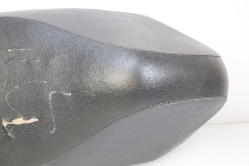 photo de SELLE PEUGEOT KISBEE 4T 50 (2010 - 2017) - Ispezione visiva dettagliata