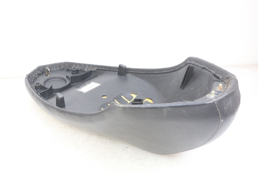 photo de SELLE PEUGEOT KISBEE 4T 50 (2010 - 2017) - Ricambio usato controllato