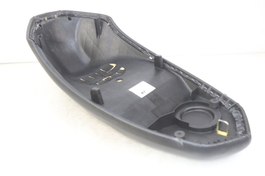 photo de SELLE PEUGEOT KISBEE 4T 50 (2018 - 2022) - Altra vista dell'articolo