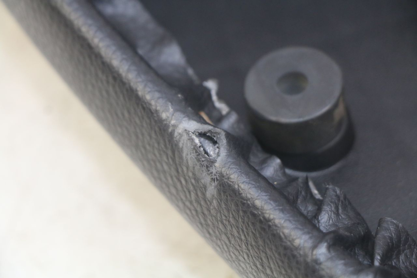 photo de SELLE PEUGEOT KISBEE 4T 50 (2018 - 2022) - Altra angolazione