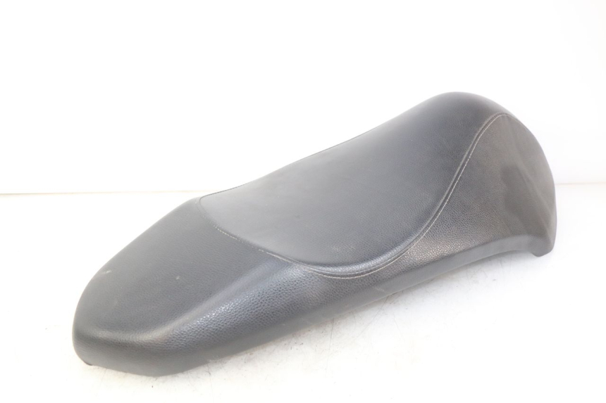 photo de SELLE PEUGEOT KISBEE 4T 50 (2018 - 2022) - Dettagli dei punti di fissaggio