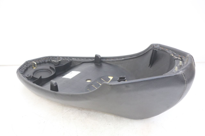 photo de SELLE PEUGEOT KISBEE 4T 50 (2018 - 2022) - Ricambio usato controllato