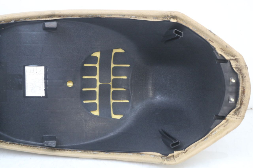photo de SELLE PEUGEOT KISBEE 4T 50 (2010 - 2017) - Altra vista dell'articolo