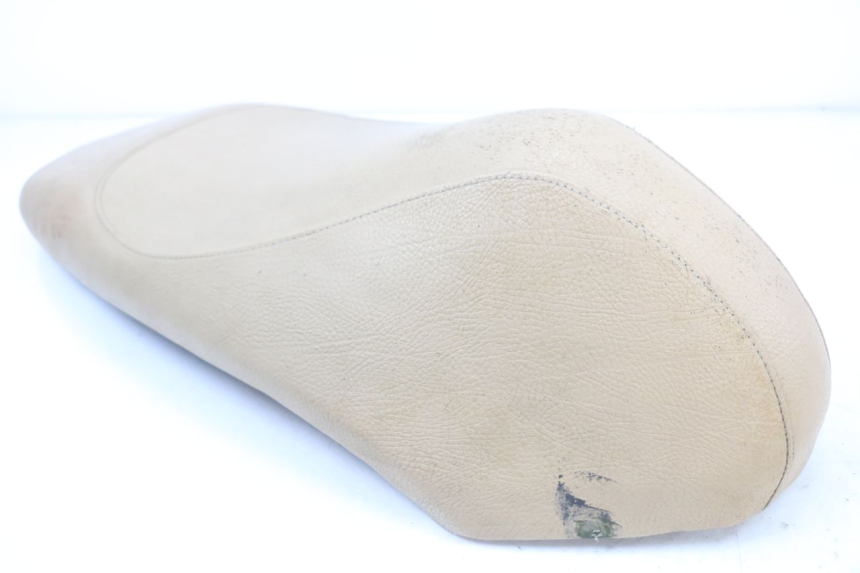 photo de SELLE PEUGEOT KISBEE 4T 50 (2010 - 2017) - Altra angolazione