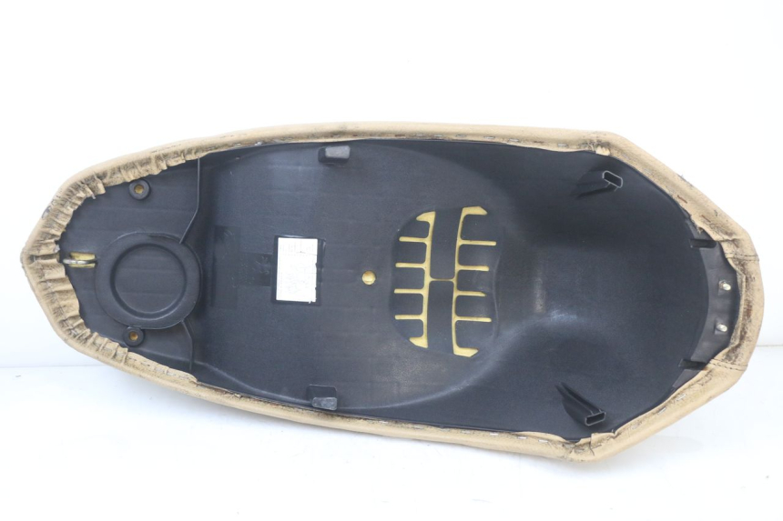 photo de SELLE PEUGEOT KISBEE 4T 50 (2010 - 2017) - Ricambio usato controllato