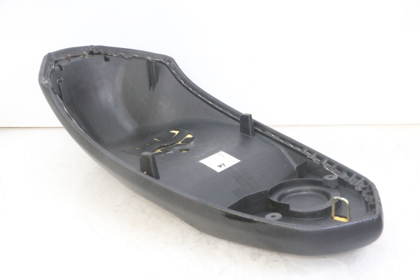 photo de SELLE PEUGEOT KISBEE 4T 50 (2018 - 2022) - Marcature e riferimenti originali