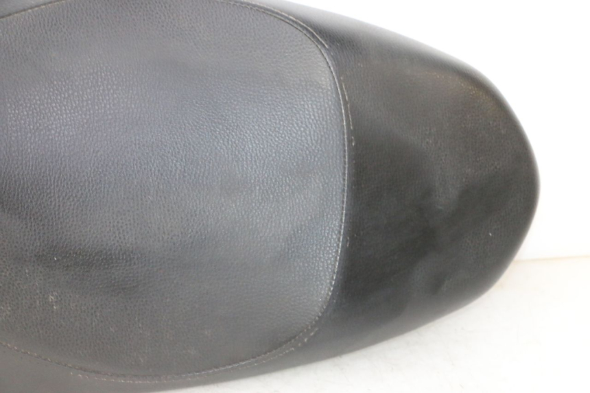 photo de SELLE PEUGEOT KISBEE 4T 50 (2018 - 2022) - Foto prodotto supplementare