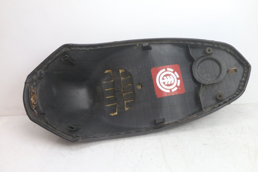 photo de SELLE PEUGEOT KISBEE 4T 50 (2018 - 2022) - Ricambio usato controllato