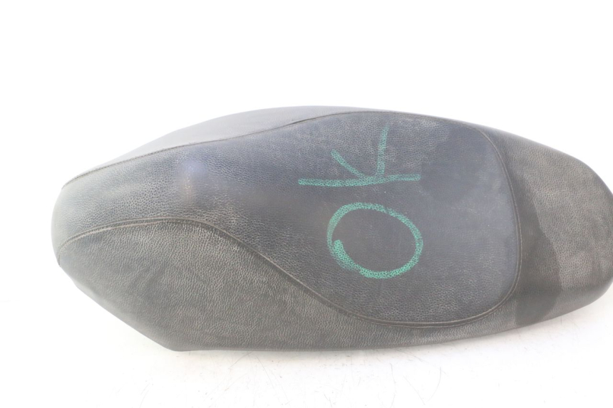 photo de SELLE PEUGEOT KISBEE 4T 50 (2010 - 2017) - Dettagli dei punti di fissaggio