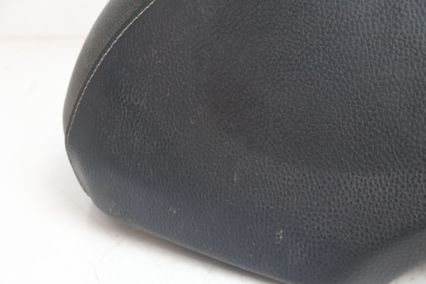 photo de SELLE PEUGEOT KISBEE 4T 50 (2018 - 2022) - Vista d'insieme del prodotto