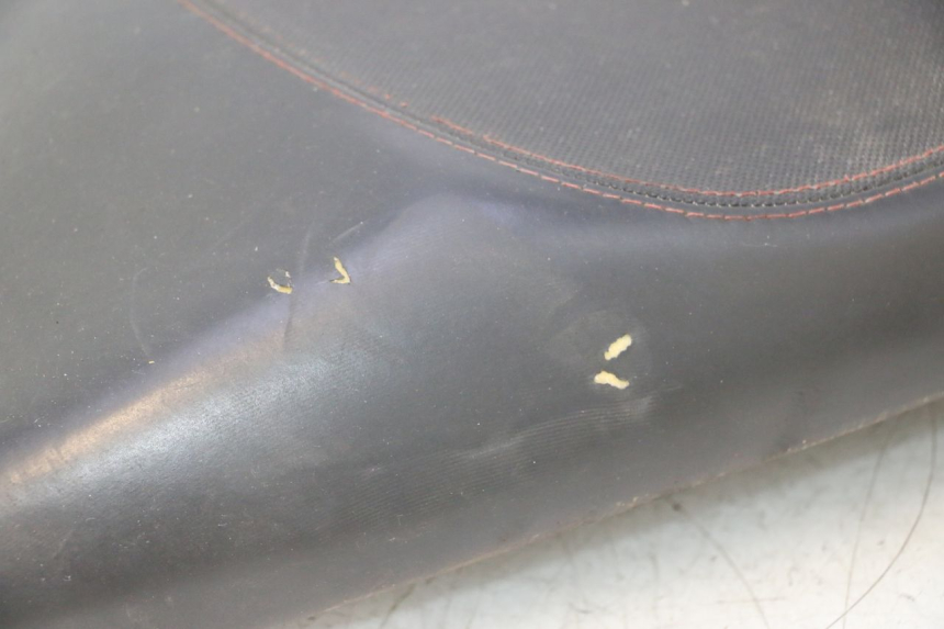photo de SELLE PEUGEOT KISBEE 4T 50 (2010 - 2017) - Ispezione visiva dettagliata