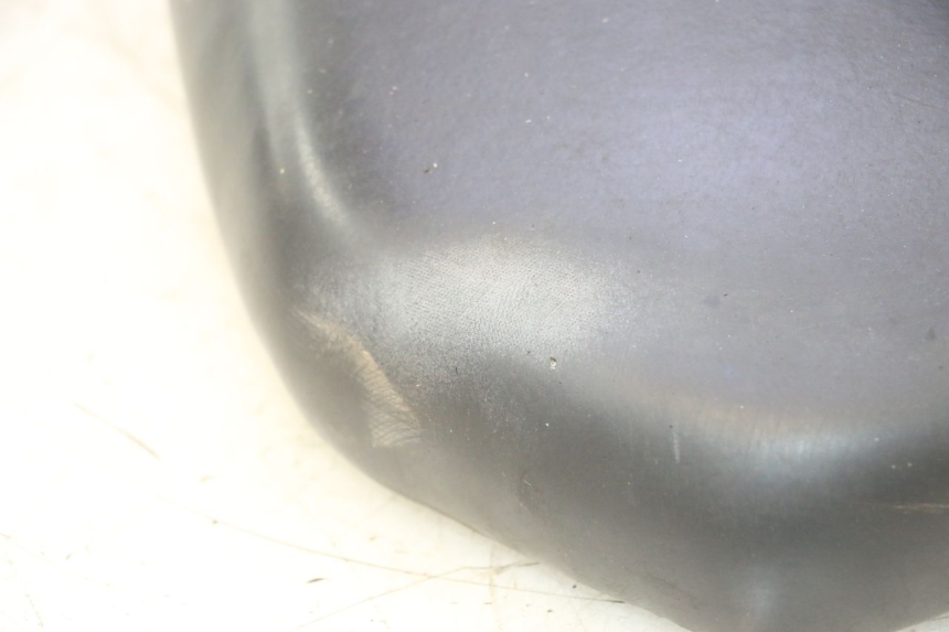 photo de SELLE PEUGEOT KISBEE 4T 50 (2010 - 2017) - Angolazione alternativa