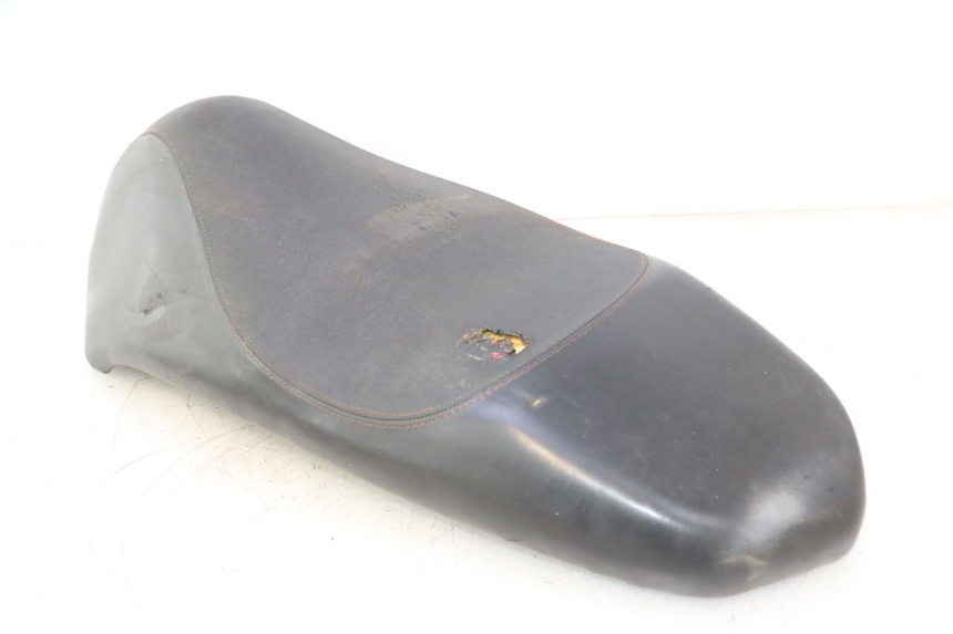photo de SELLE PEUGEOT KISBEE 4T 50 (2010 - 2017) - Zoom qualità usato