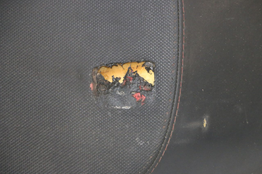 photo de SELLE PEUGEOT KISBEE 4T 50 (2010 - 2017) - Primo piano tecnico