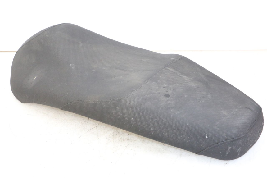 photo de SELLA KYMCO PEOPLE S 125 (2000 - 2008) - Marcature e riferimenti originali