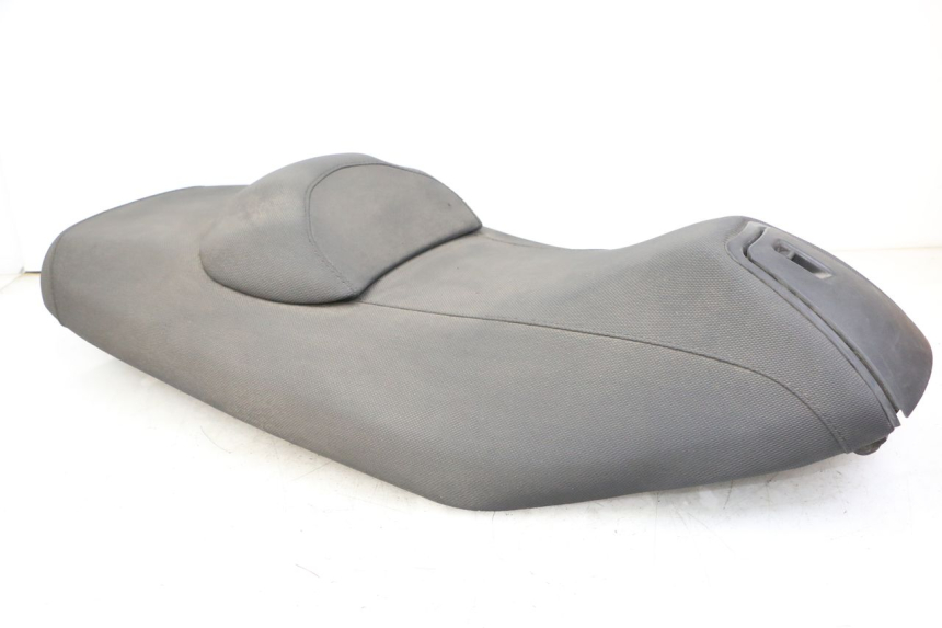 photo de SELLA KYMCO XCITING 500 (2007 - 2010) - Stato della superficie e materiale