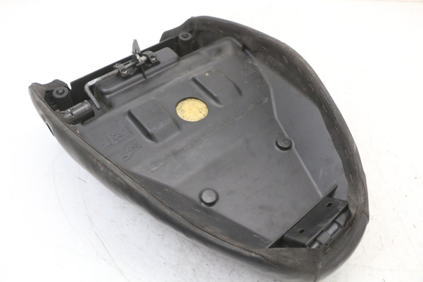 photo de SELLA PIAGGIO LIBERTY 4T 50 (2018 - 2021) - Primo piano tecnico