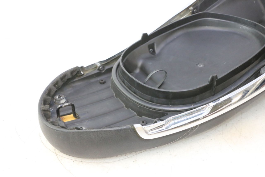 photo de SELLE PIAGGIO LIBERTY IGET 4T 50 (2015 - 2020) - Ricambio usato controllato