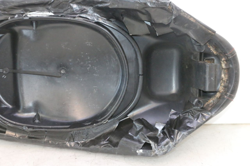 photo de SELLA PIAGGIO LIBERTY IGET 4T 50 (2021 - 2025) - Altra angolazione