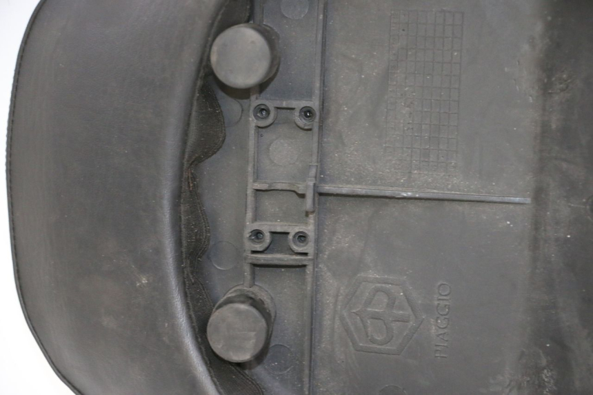 photo de SELLA PIAGGIO LIBERTY 125 (1998 - 2008) - Caratteristiche distintive